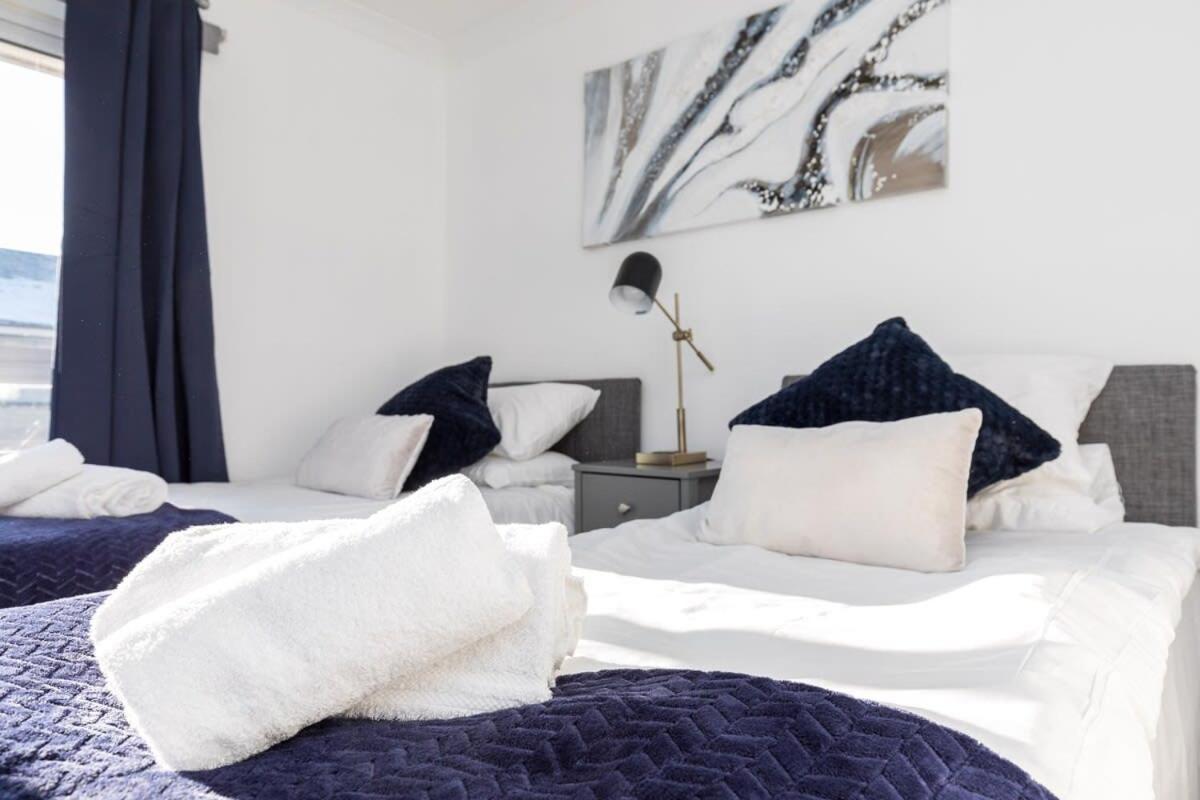 19A The Broadwalk - Cozy 1Br In The Heart Of Crawley Near Gatwick Airport Great For Contractors And Flight Crew Students Villa Exterior photo